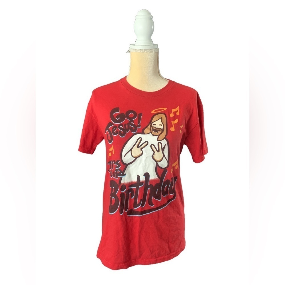 Go Jesus! It’s Your Birthday Red Short Sleeve Tshirt Size S